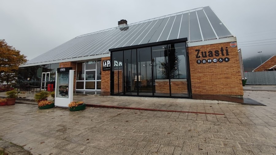 Area de servicio de Zuasti