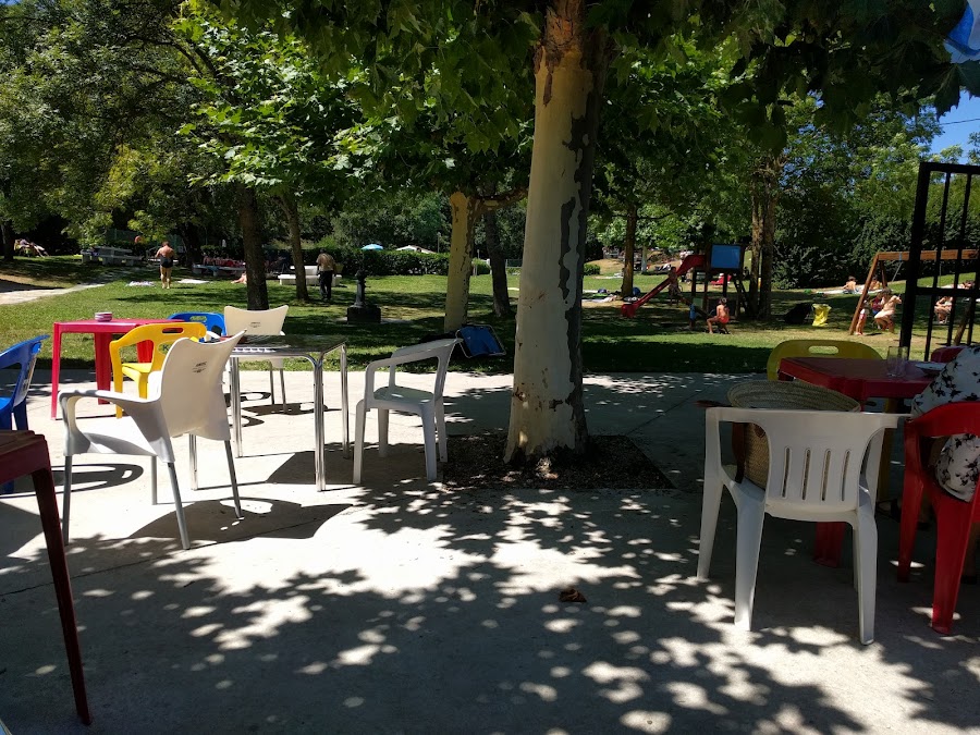 Bar Restaurante Piscinas ARAIA Igerilekuak