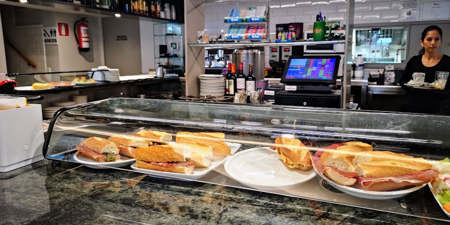 Cafetería Mendebaldea