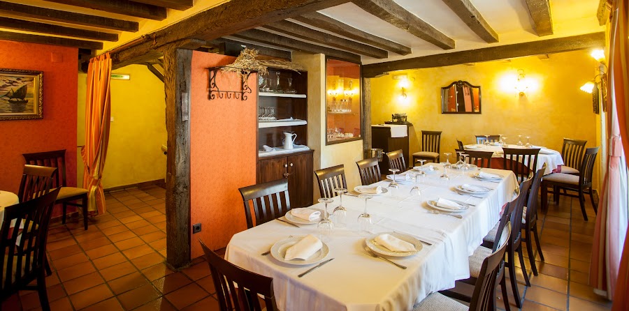 Restaurante "Mesón Erausquyn"