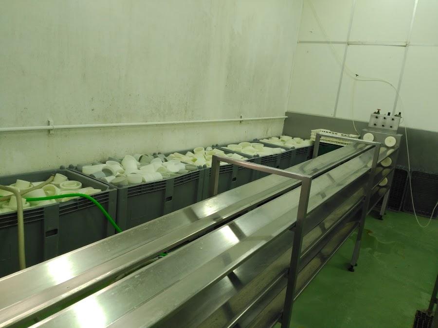 fabrica de queso de oveja la Cueva de Vadorrey