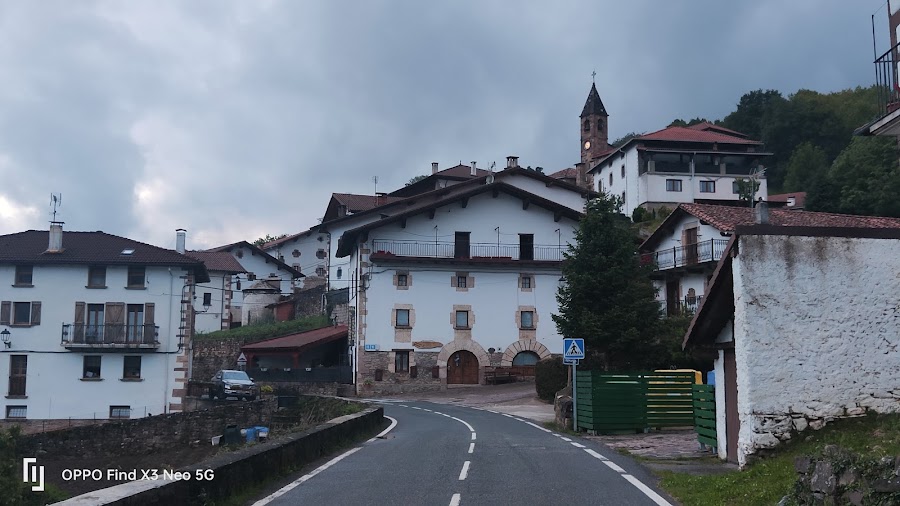 Hostal Ezkurra | Restaurante Barranka jatetxea