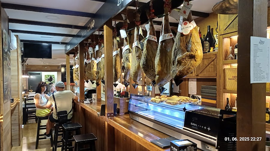 La Abuela Encarna Tapas & Arroces