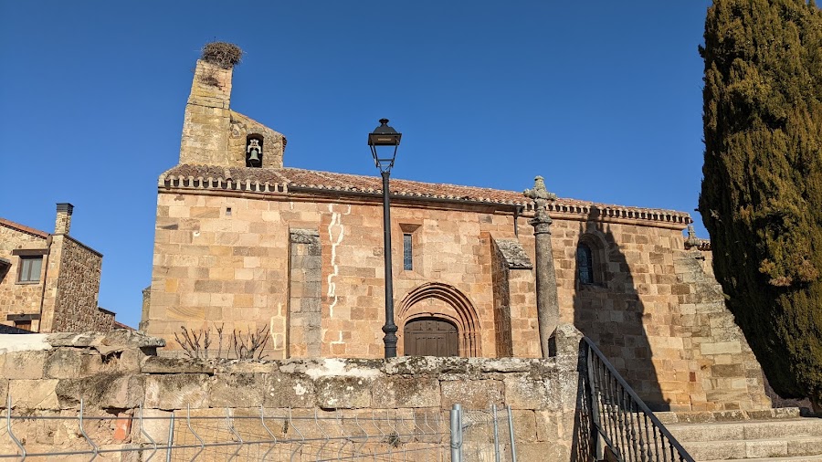 Portada Románica de la Iglesia Mazariegos